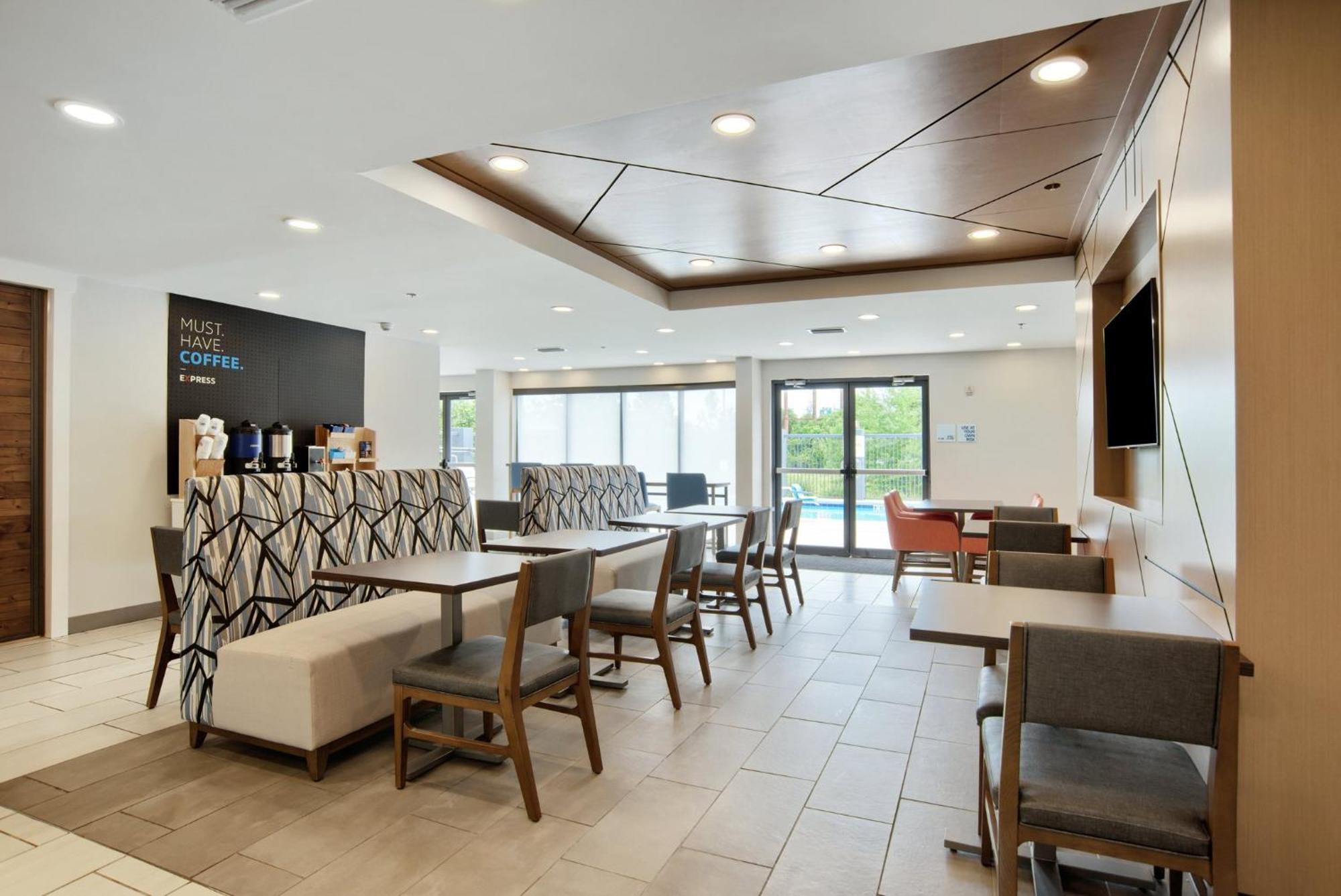 Holiday Inn Express & Suites - Mobile - I-65 By Ihg Exteriér fotografie